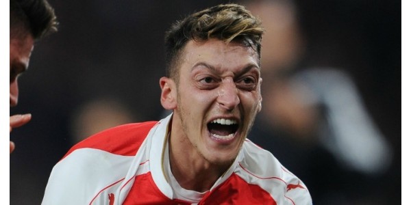 Özil estreia da selecção nacional